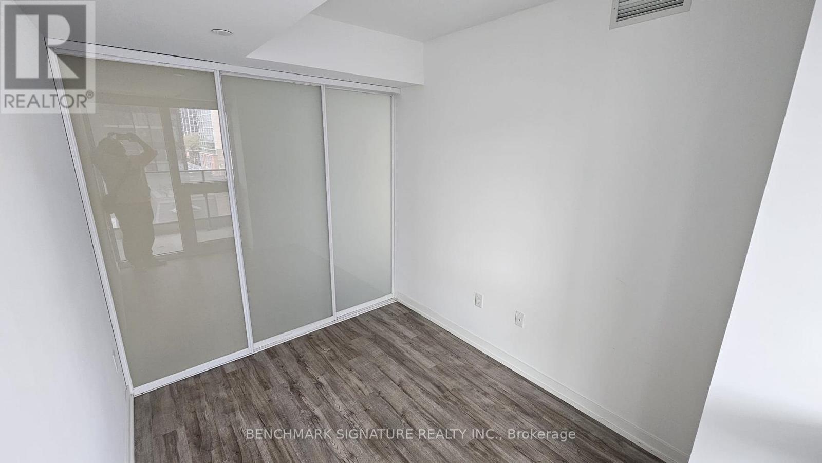 610 - 77 Shuter Street, Toronto, Ontario  M5B 0B8 - Photo 10 - C13632416