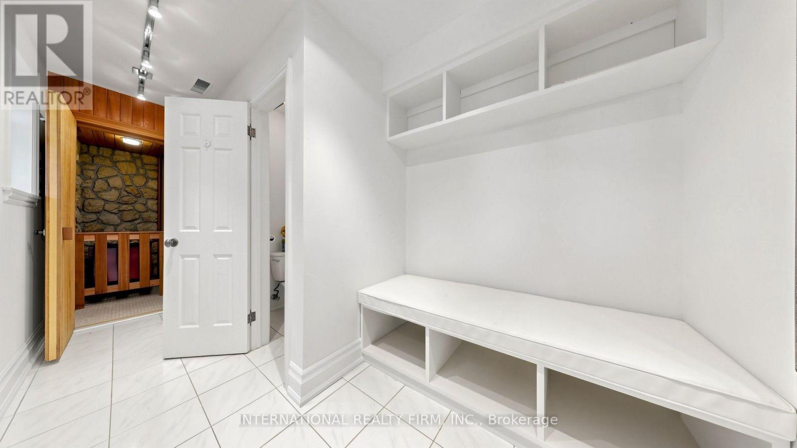 6 Penwood Crescent, Toronto, Ontario M3B 2B9 - Photo 30 - C13632430