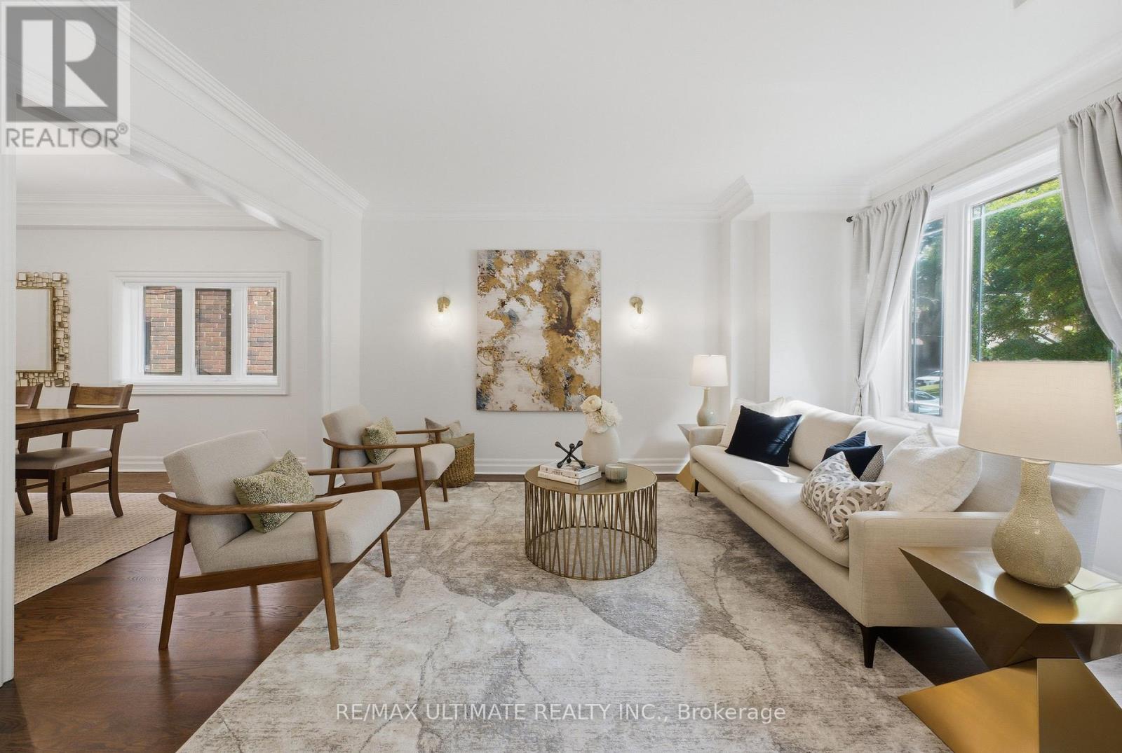 214 Sutherland Drive, Toronto, Ontario  M4G 1J2 - Photo 3 - C13632446