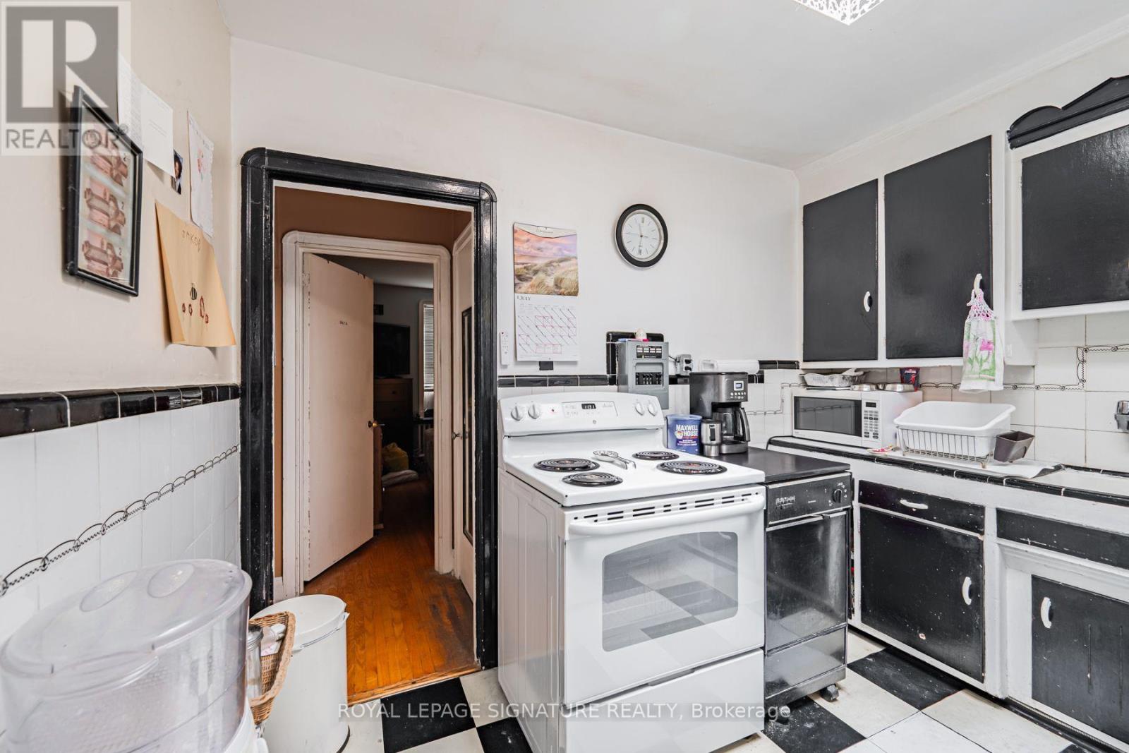 1762-1764 Avenue Road, Toronto, Ontario  M5M 3Y9 - Photo 13 - C13632486