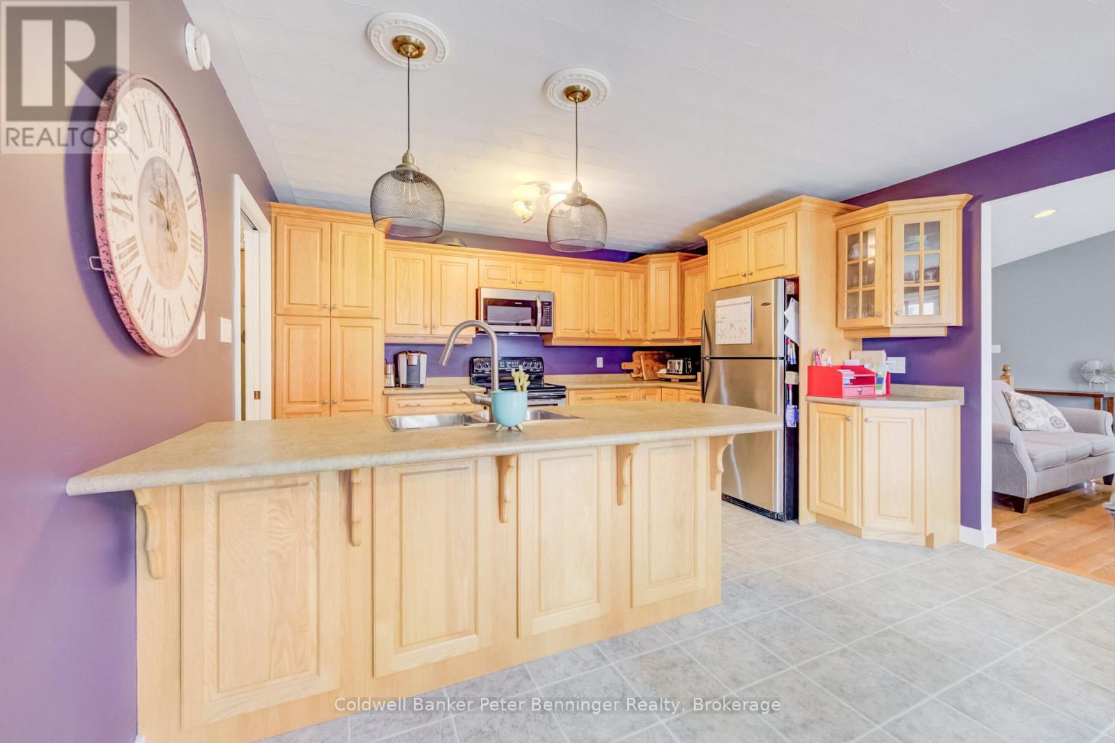 366 Westwood Drive, Brockton, Ontario  N0G 2V0 - Photo 12 - X13632508