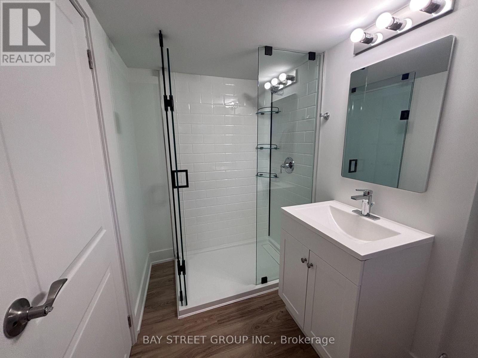 10 - 1311 Pape Avenue, Toronto, Ontario  M4K 3W9 - Photo 4 - E13632360