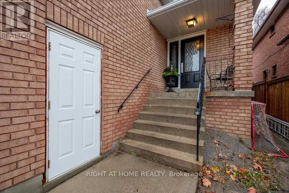 58 Park Street, Toronto, Ontario M1N 2N7 - Photo 2 - E13632492