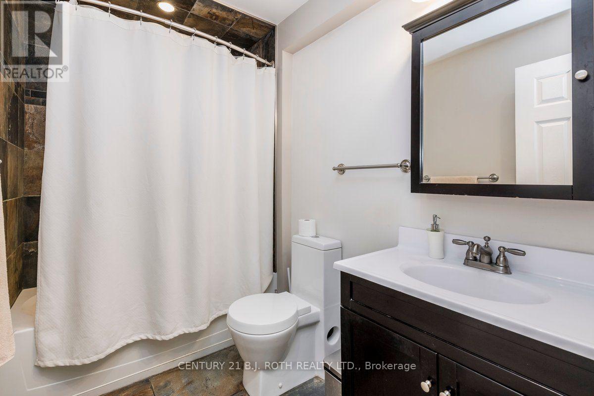 922 Elizabeth Avenue, Innisfil, Ontario  L0L 1W0 - Photo 10 - N13632452
