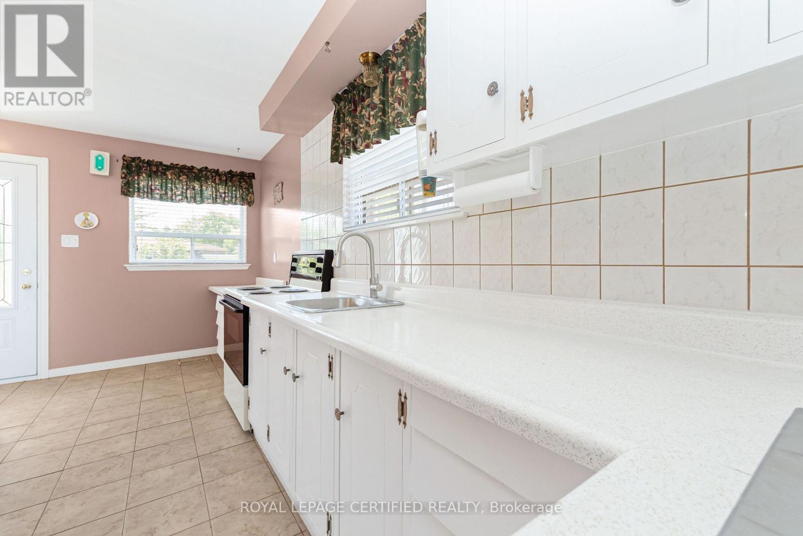 27 Milner Road, Brampton, Ontario  L6W 3A7 - Photo 11 - W13632420