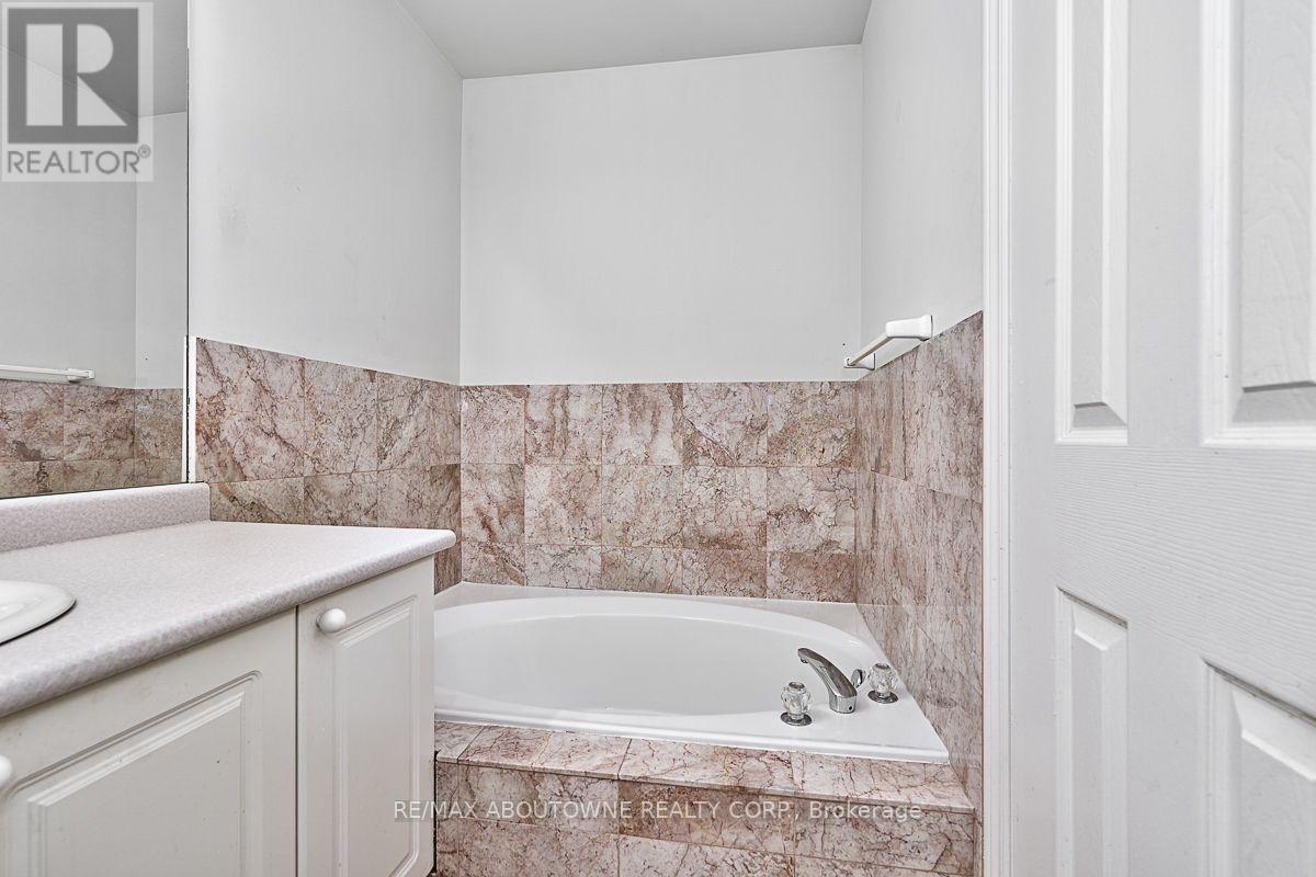 41 - 2250 Rockingham Drive, Oakville, Ontario  L6H 6J3 - Photo 15 - W13632426