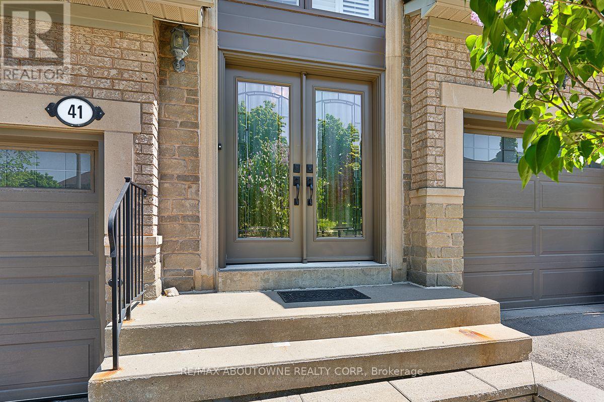 41 - 2250 Rockingham Drive, Oakville, Ontario  L6H 6J3 - Photo 2 - W13632426