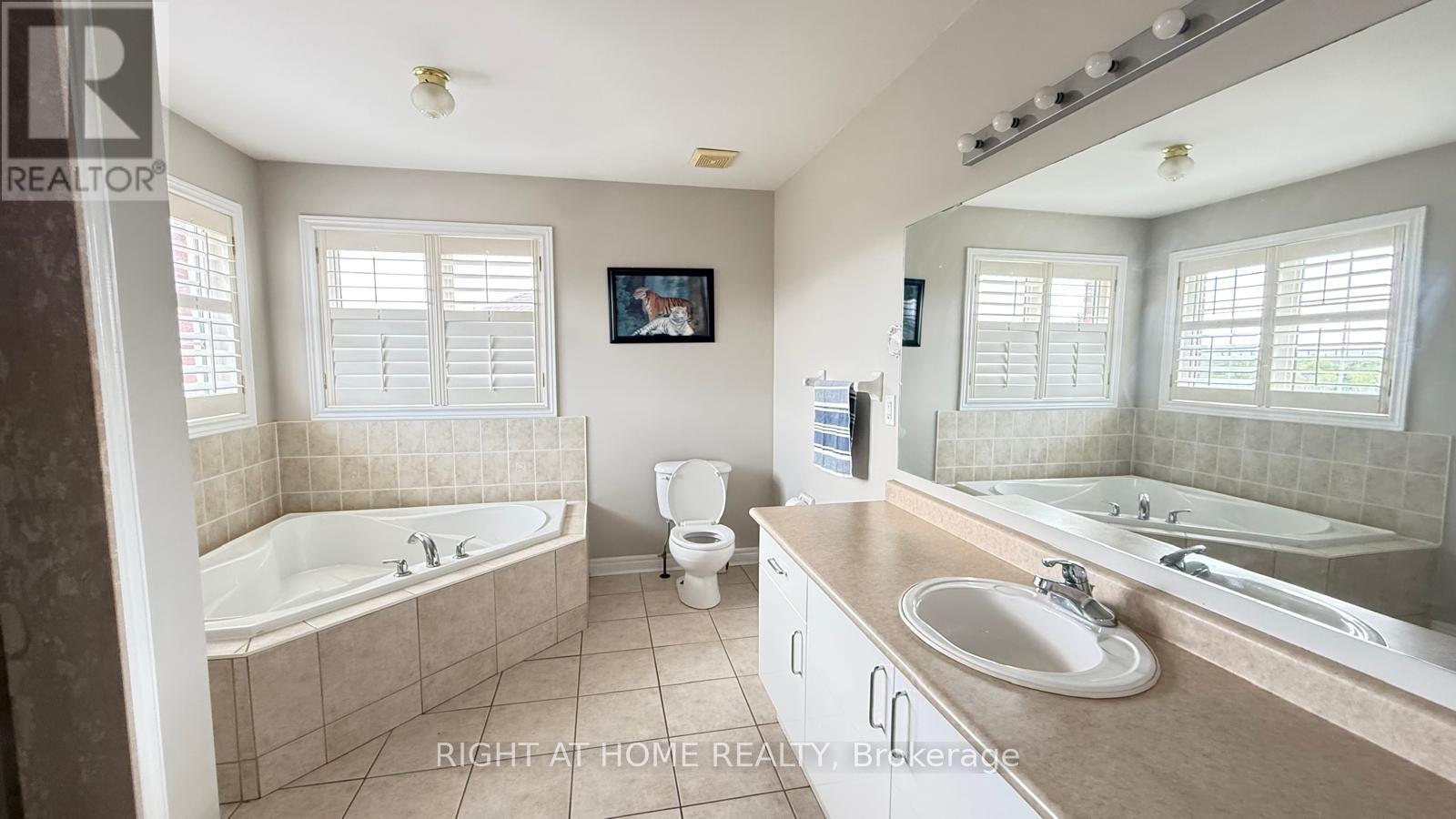 28 Laurentide Crescent, Brampton, Ontario  L6P 1Y4 - Photo 16 - W13632440