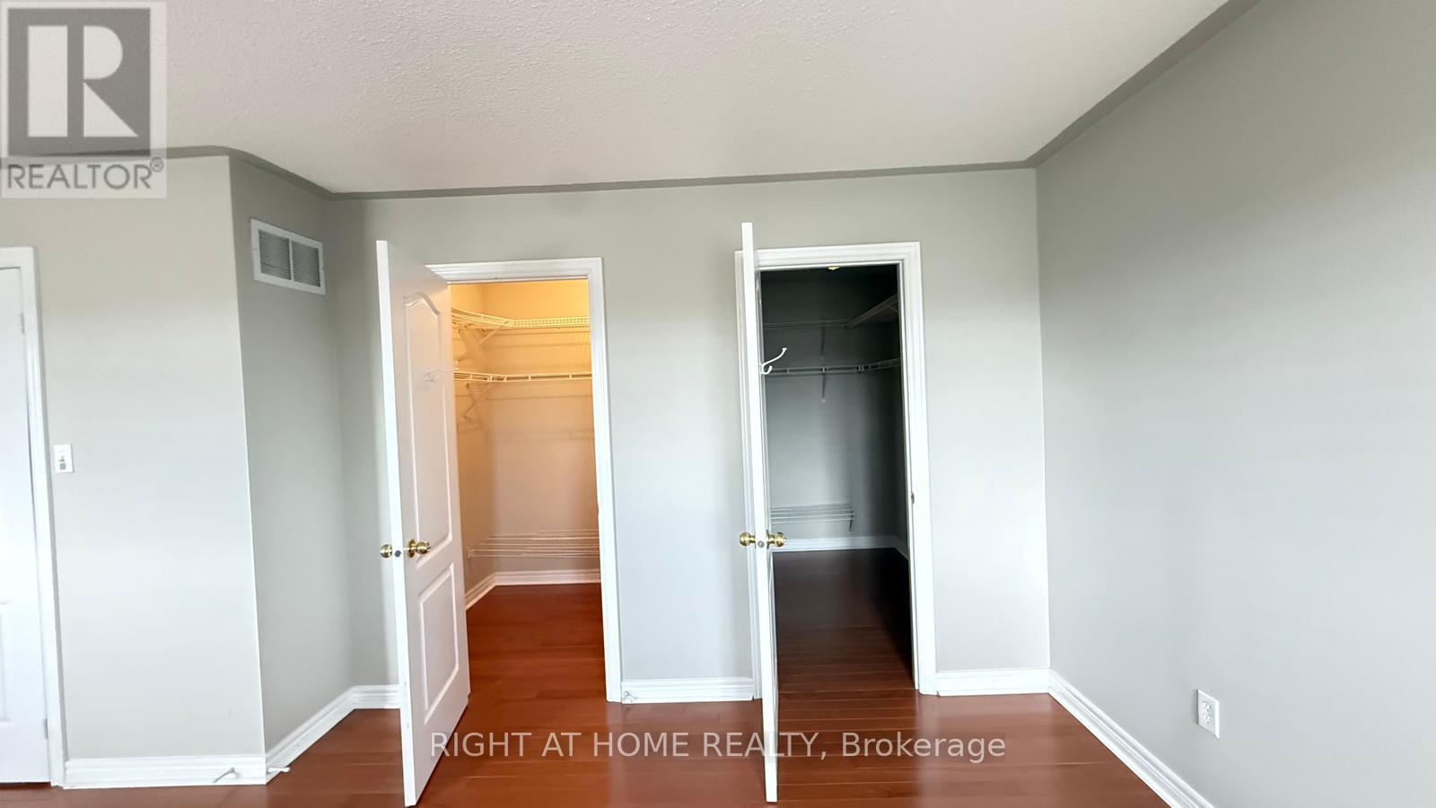 28 Laurentide Crescent, Brampton, Ontario  L6P 1Y4 - Photo 17 - W13632440