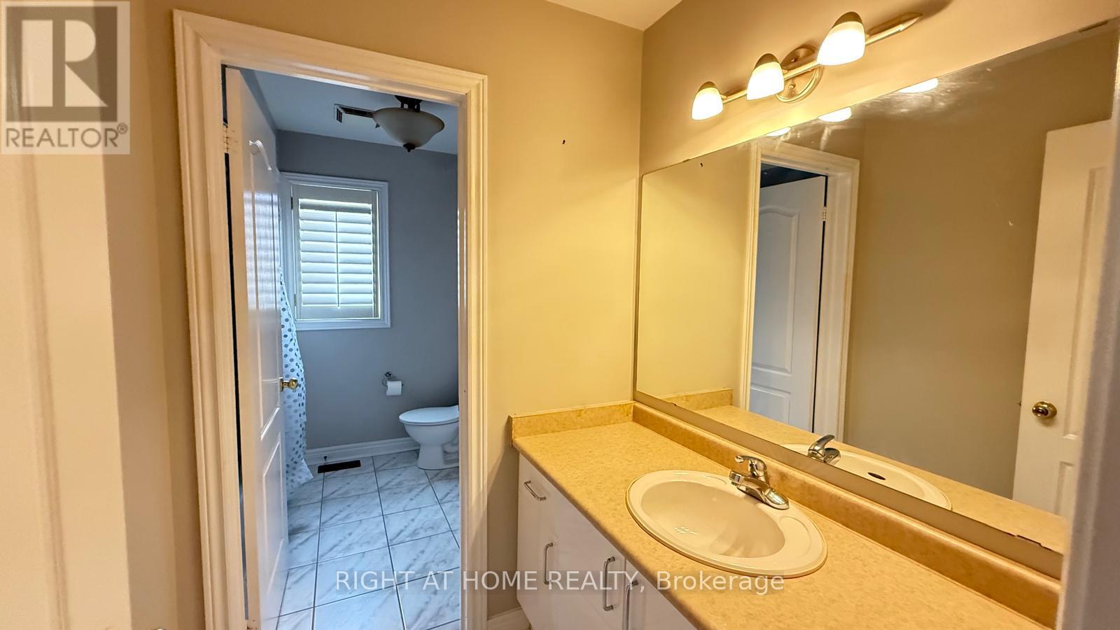 28 Laurentide Crescent, Brampton, Ontario  L6P 1Y4 - Photo 22 - W13632440