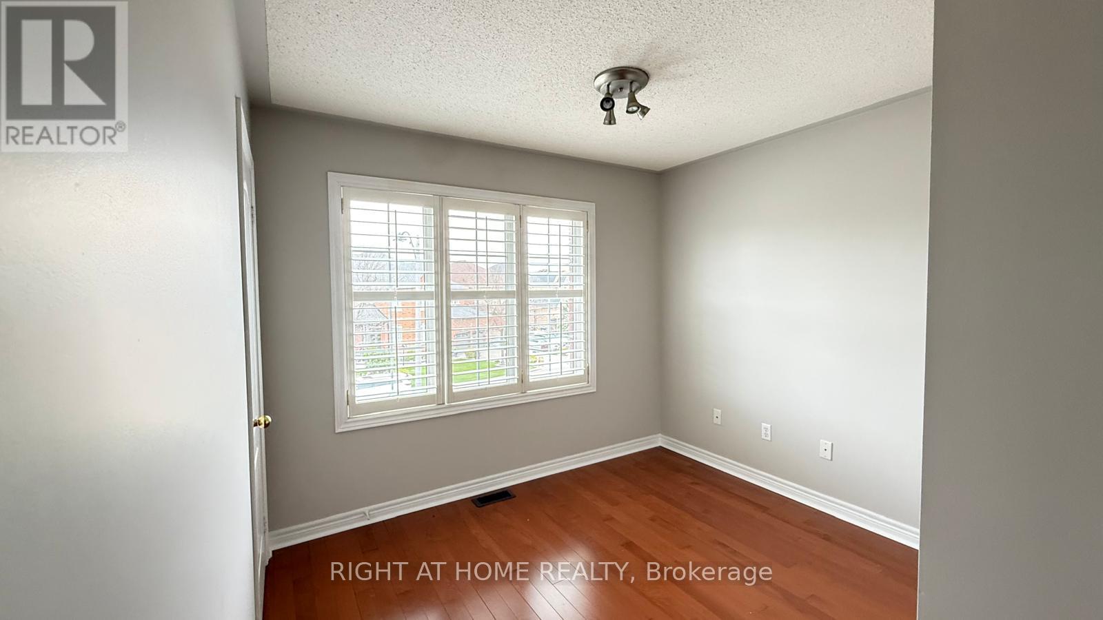 28 Laurentide Crescent, Brampton, Ontario  L6P 1Y4 - Photo 24 - W13632440