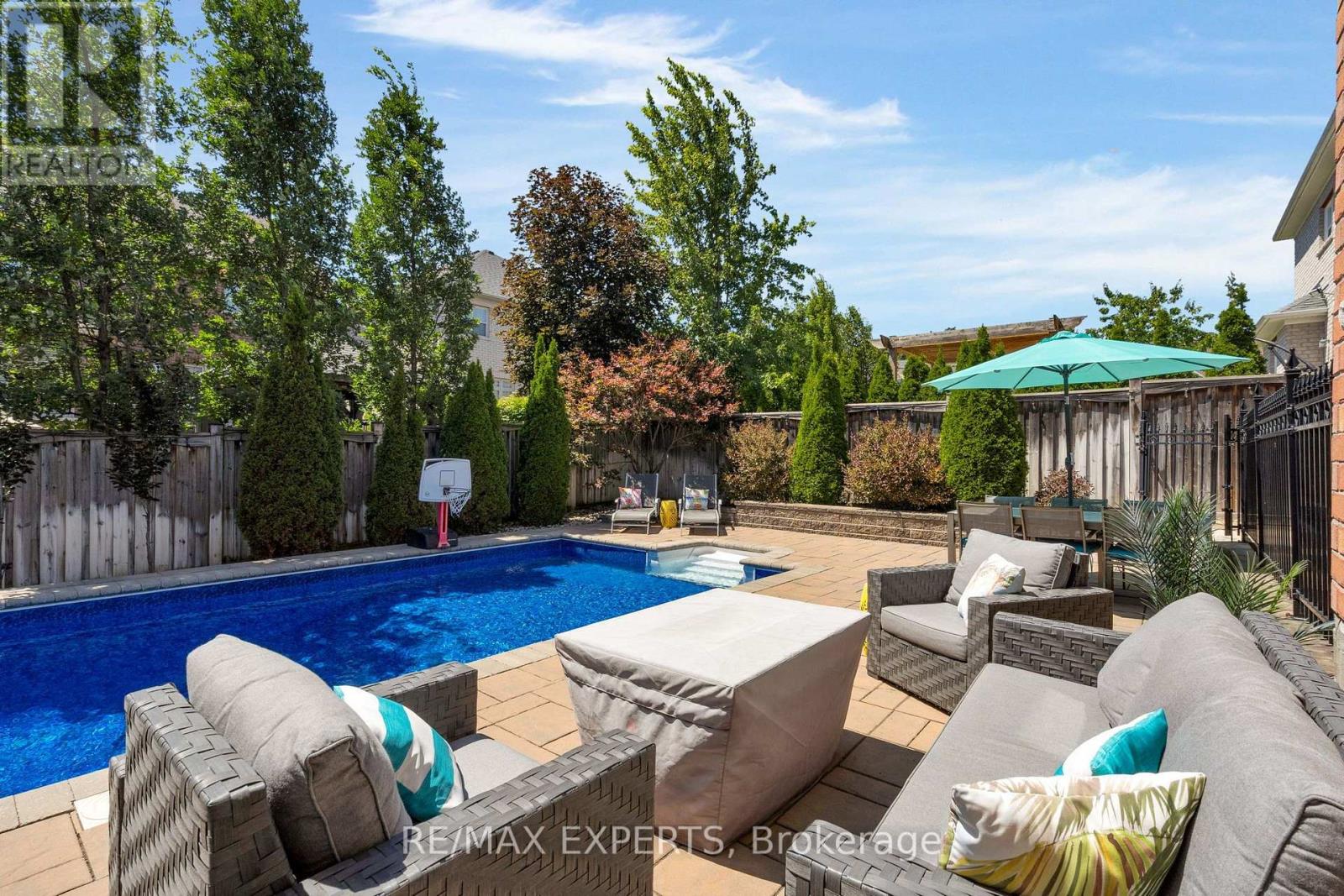25 Mccandless Court, Caledon, Ontario  L7C 3R6 - Photo 44 - W13632512