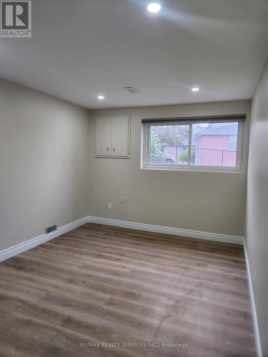 Basement - 464 Thorndale Drive, Waterloo, Ontario  N2T 1W5 - Photo 13 - X13632476