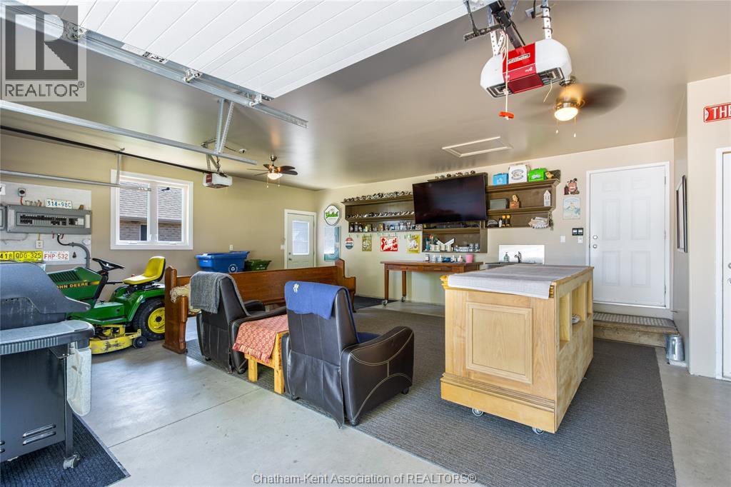 19045 Crest River Avenue, Lighthouse Cove, Ontario  N0P 2L0 - Photo 30 - 26018499