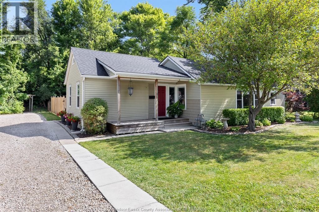 209 Maidstone AVENUE East, Essex, Ontario