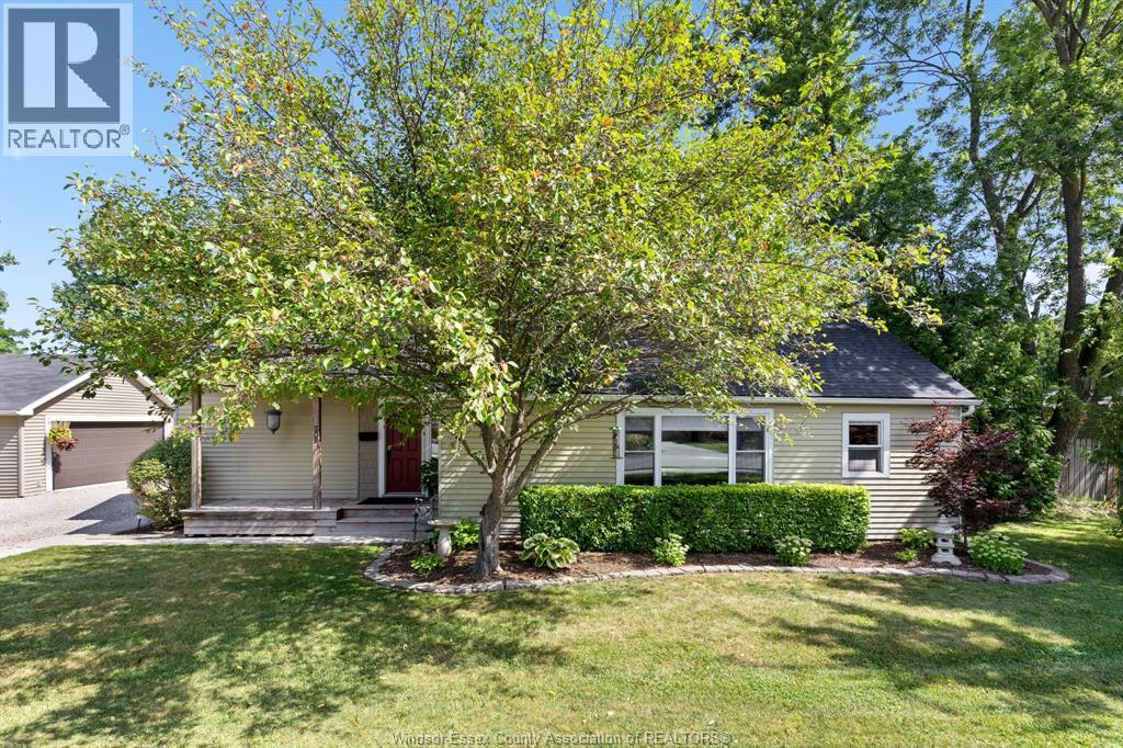 209 Maidstone Avenue East, Essex, Ontario  N8M 2J8 - Photo 3 - 26017983