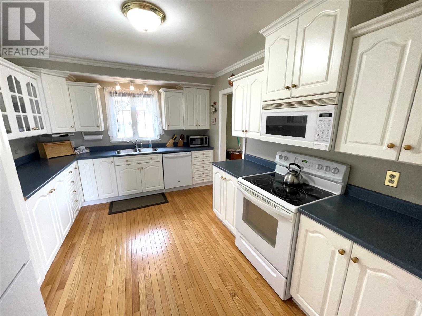 15 Adams Avenue, Botwood — photo 8