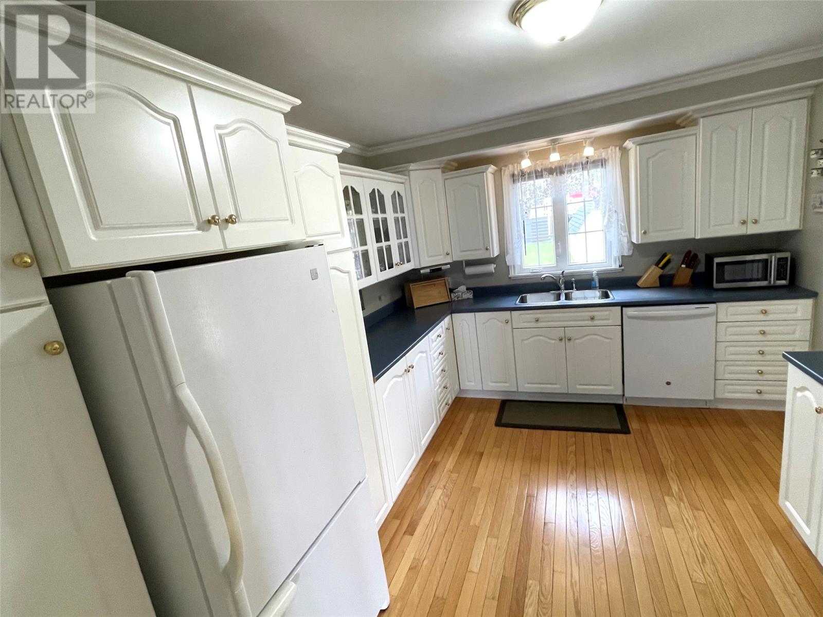 15 Adams Avenue, Botwood — photo 6
