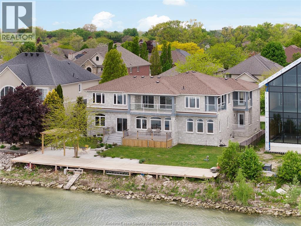 MLS# 26018658: 300 SHOREVIEW CIRCLE, Windsor, Canada