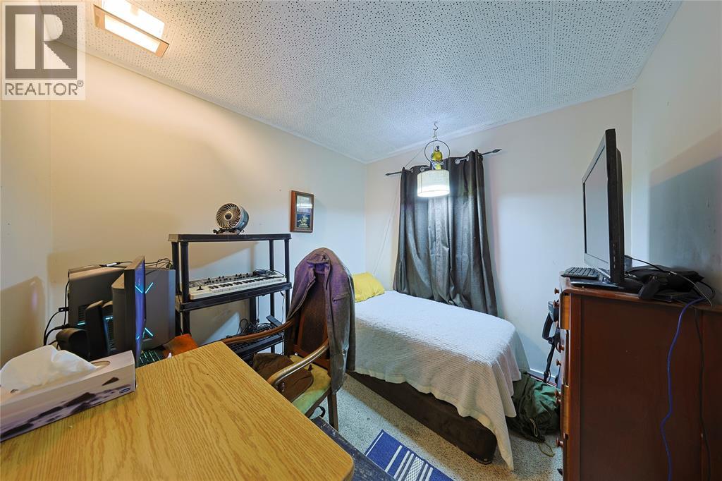 304 Lorne Avenue, Wallaceburg, Ontario  N8A 3Z3 - Photo 11 - 26018608