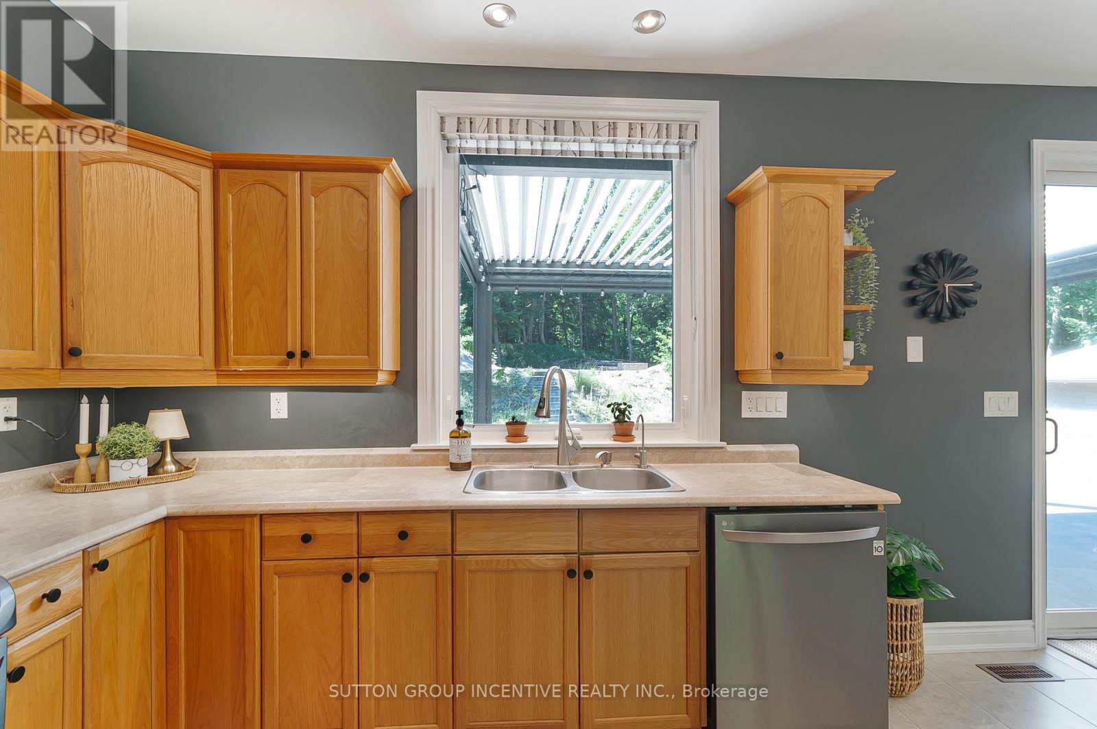 26 Shades Valley Road, Tiny, Ontario  L0L 2T0 - Photo 17 - S13632578