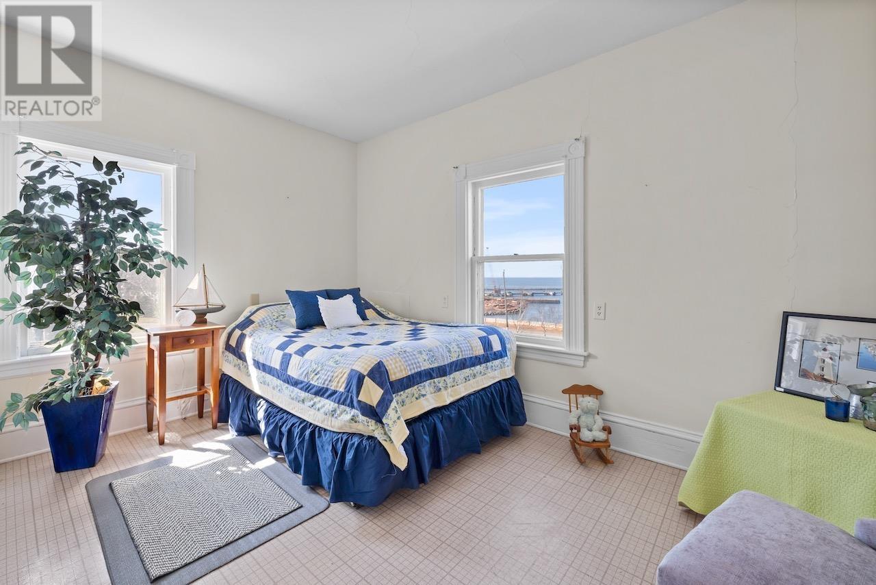 21 Breakwater Street, Souris, Prince Edward Island  C0A 2B0 - Photo 34 - 202619413