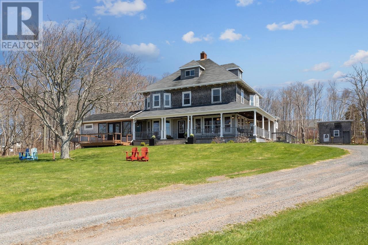 21 BREAKWATER Street, souris, Prince Edward Island