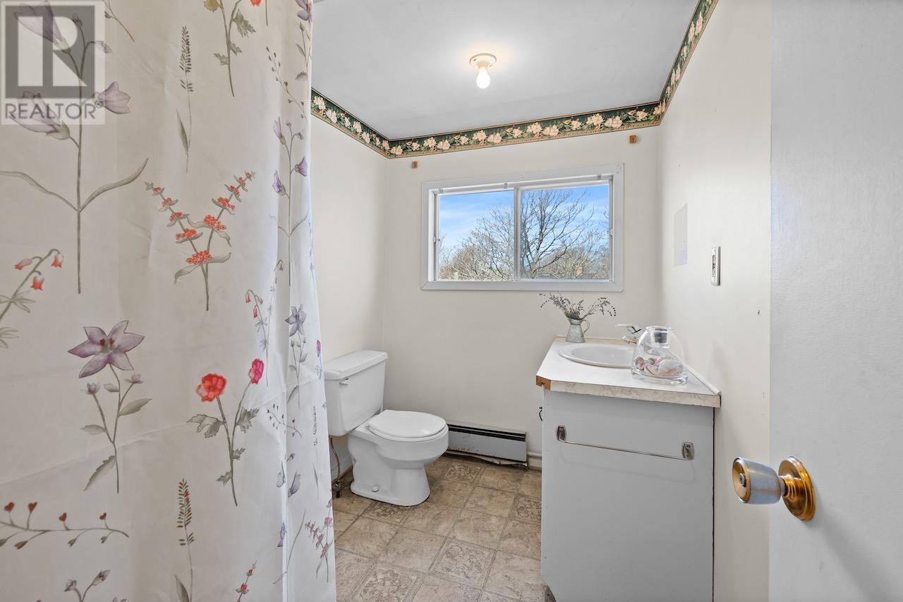 21 Breakwater Street, Souris, Prince Edward Island C0A 2B0 - Photo 41 - 202619414