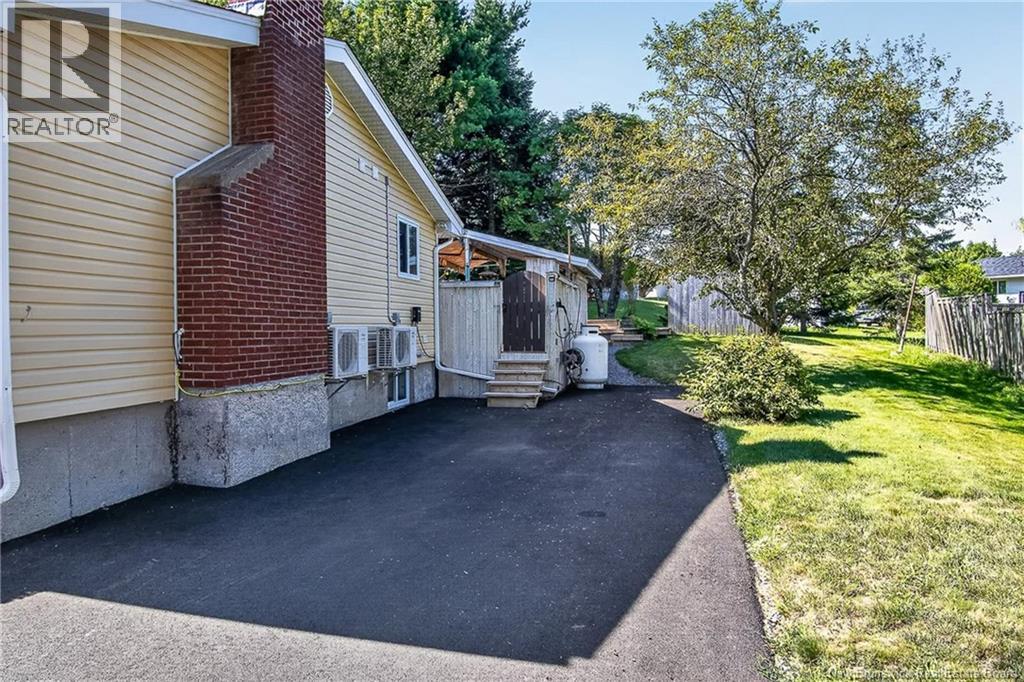 8 Parkdale Avenue, Rothesay, New Brunswick  E2E 4W2 - Photo 47 - NB145203