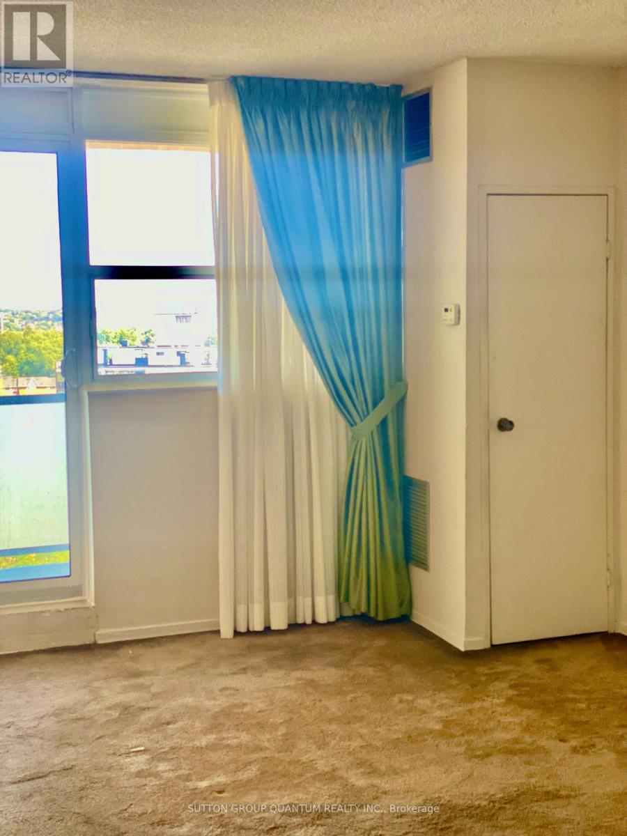 Ph 2 - 2130 Weston Road, Toronto, Ontario  M9N 3R9 - Photo 11 - W13485484