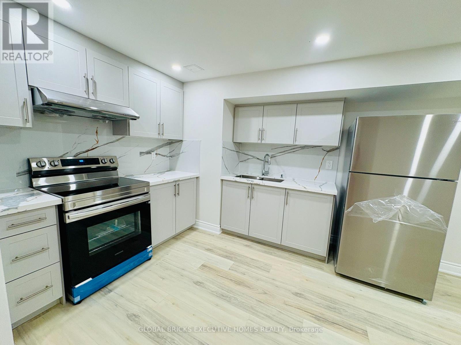 4056 Channing Crescent, Oakville, Ontario  L6H 3R2 - Photo 23 - W13604370