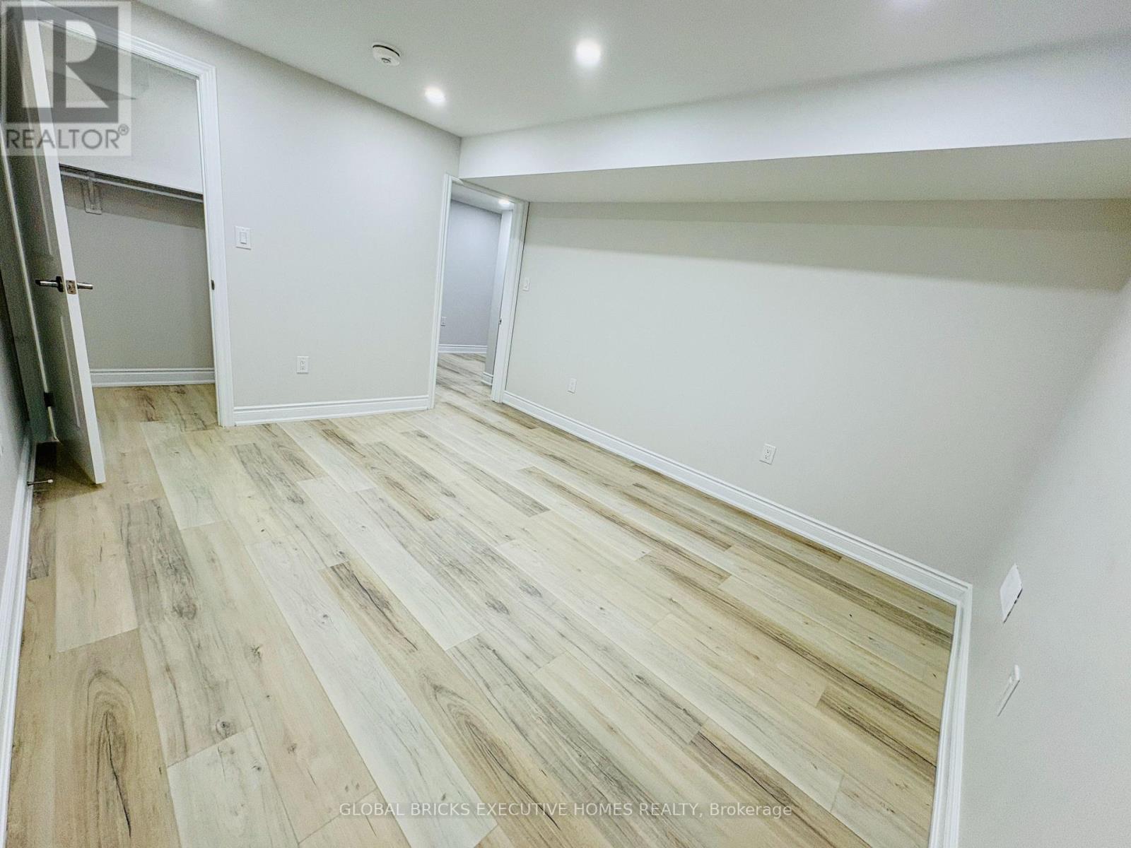 4056 Channing Crescent, Oakville, Ontario  L6H 3R2 - Photo 39 - W13604370