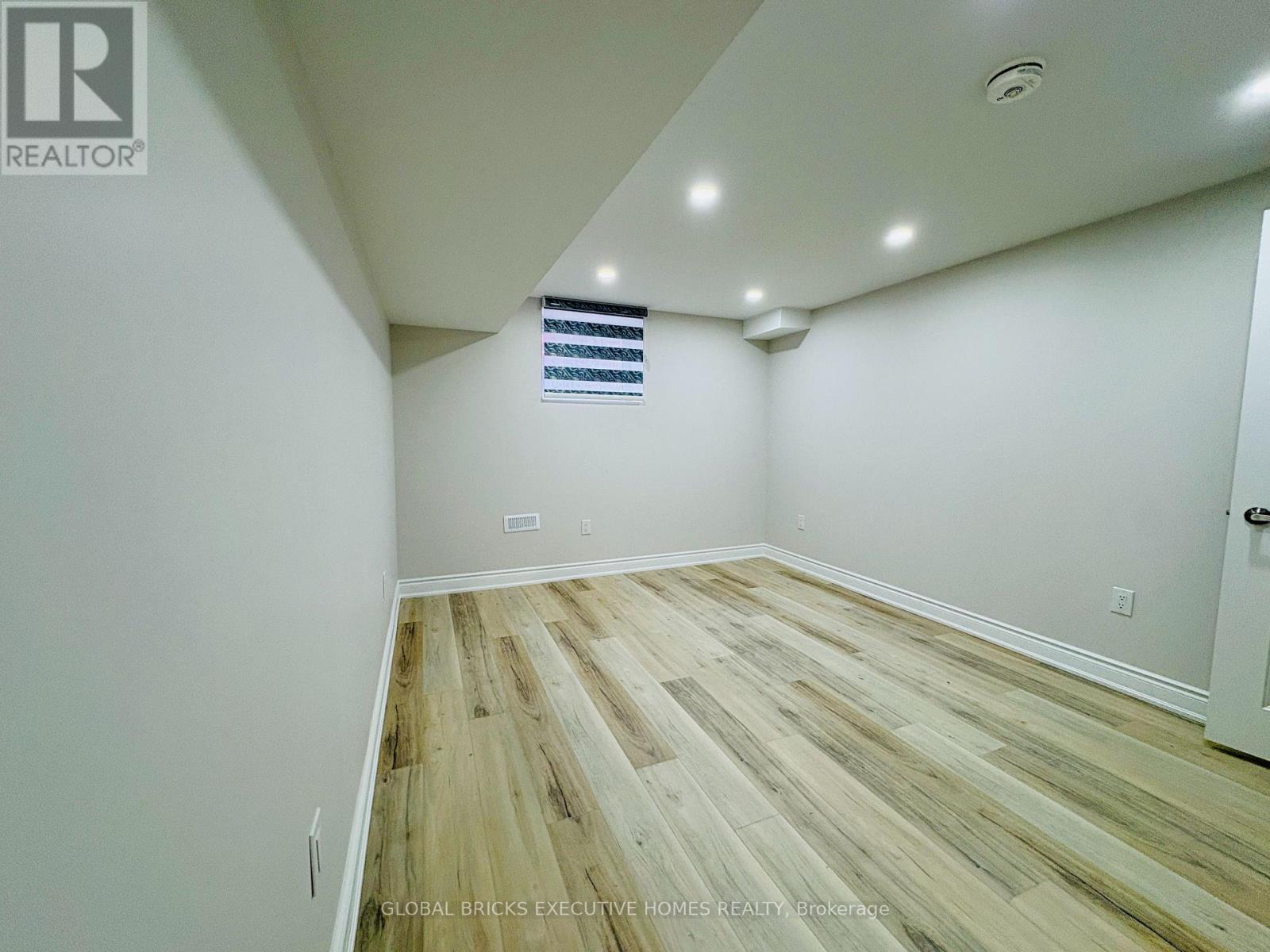 4056 Channing Crescent, Oakville, Ontario  L6H 3R2 - Photo 38 - W13604370