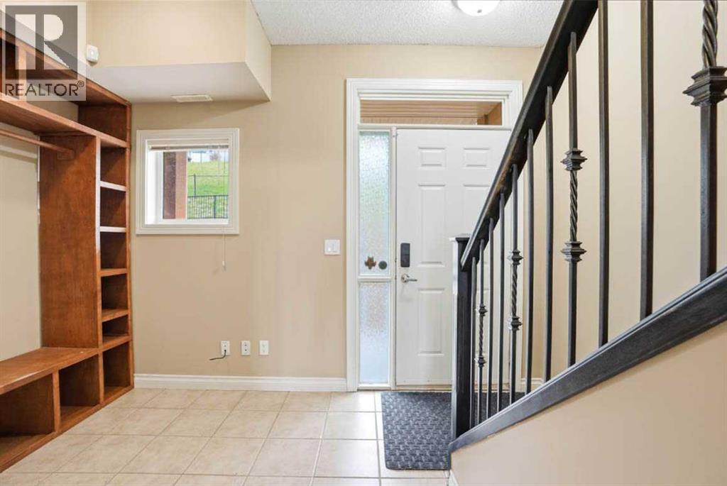 11, 148 Rockyledge View NW, Calgary, Alberta  t3g 5y4 - Photo 5 - A2309359