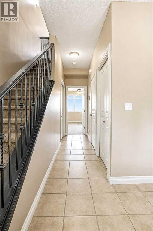 11, 148 Rockyledge View NW, Calgary, Alberta  t3g 5y4 - Photo 4 - A2309359