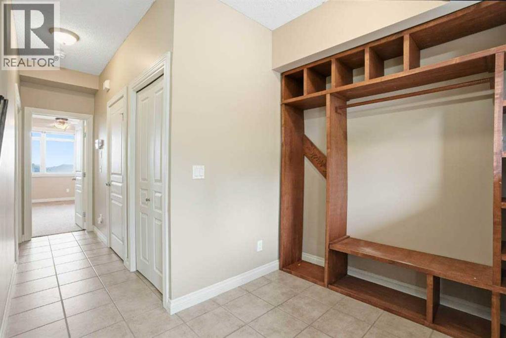 11, 148 Rockyledge View NW, Calgary, Alberta  t3g 5y4 - Photo 3 - A2309359
