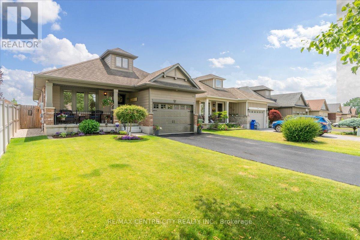 2 Cherry Blossom Lane, St. Thomas, Ontario  N5R 1L2 - Photo 1 - X13632630