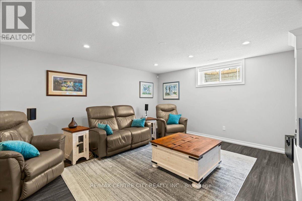 2 Cherry Blossom Lane, St. Thomas, Ontario  N5R 1L2 - Photo 21 - X13632630