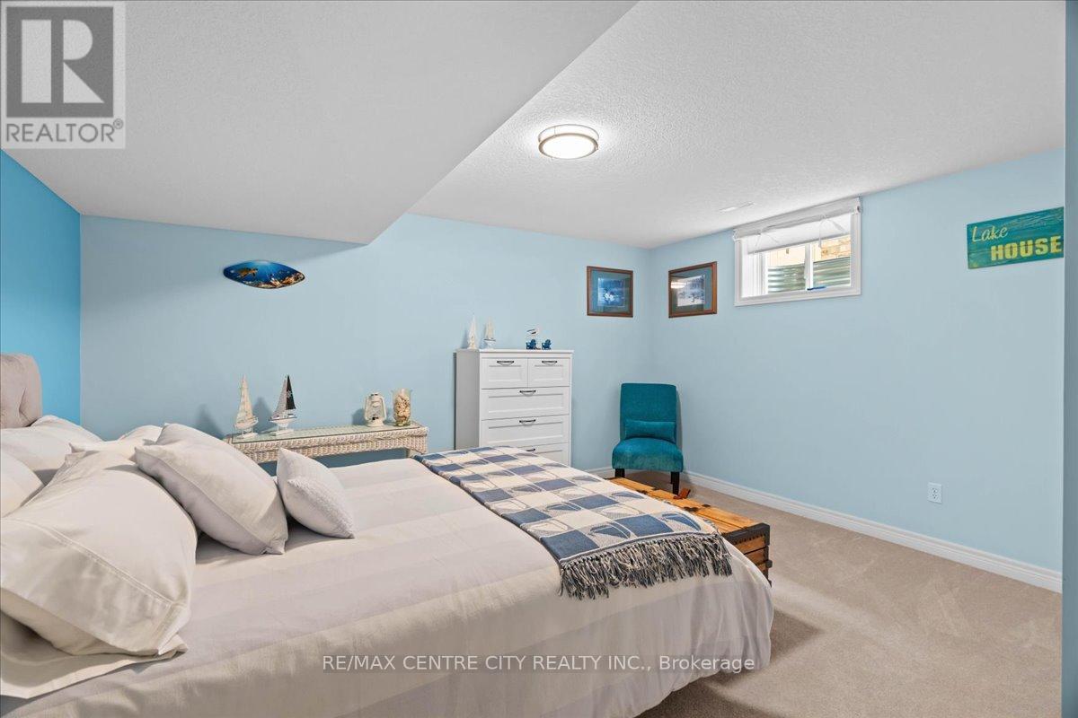2 Cherry Blossom Lane, St. Thomas, Ontario  N5R 1L2 - Photo 25 - X13632630