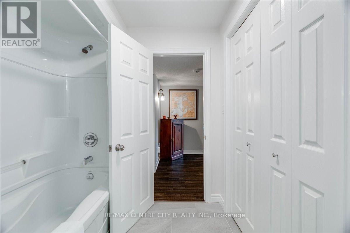 2 Cherry Blossom Lane, St. Thomas, Ontario  N5R 1L2 - Photo 29 - X13632630