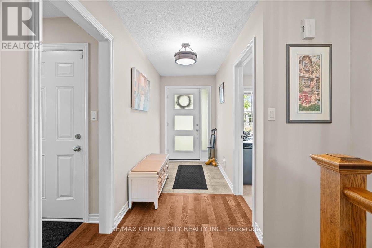2 Cherry Blossom Lane, St. Thomas, Ontario  N5R 1L2 - Photo 6 - X13632630