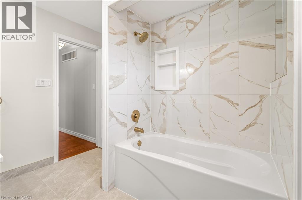 12 Buman Court, Barrie, Ontario  L4N 0L3 - Photo 14 - 40833769