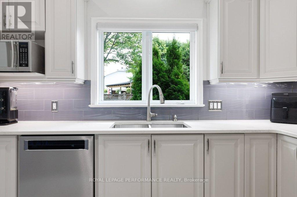 28 Monet Court, Ottawa, Ontario  K1T 4B6 - Photo 16 - X13632626