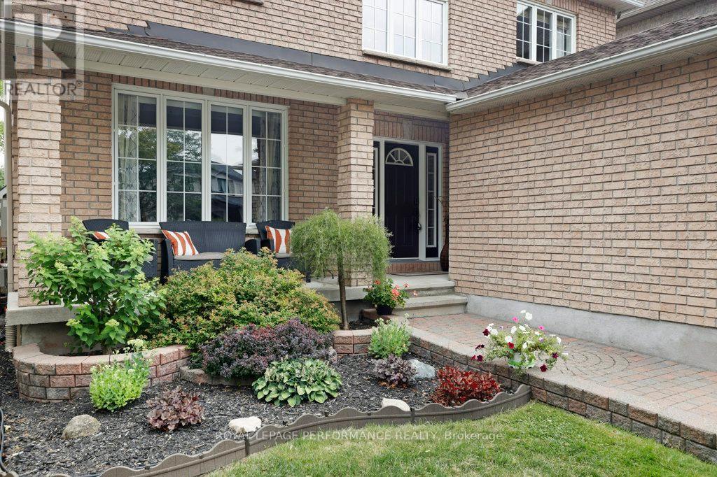 28 Monet Court, Ottawa, Ontario  K1T 4B6 - Photo 4 - X13632626
