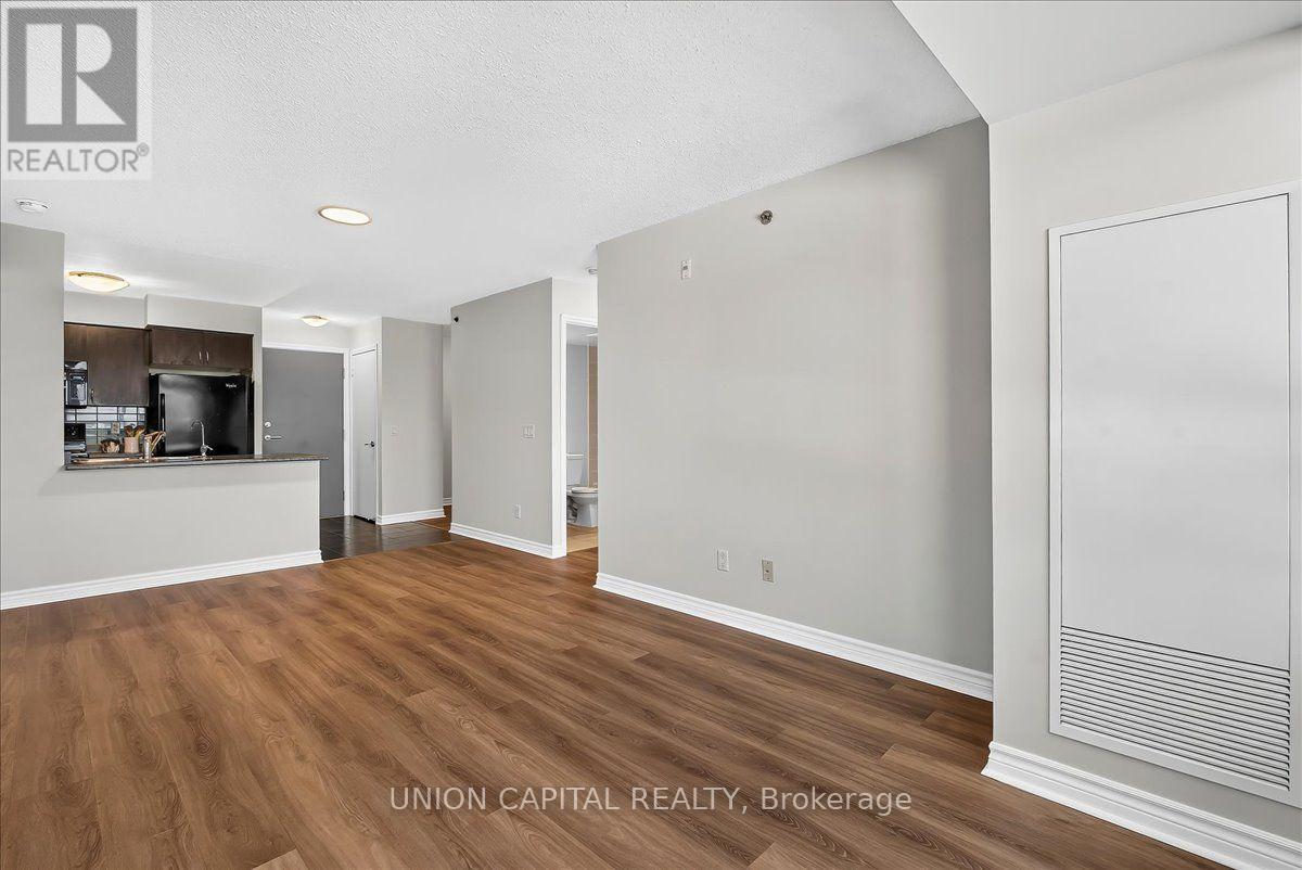 609 - 35 Saranac Boulevard, Toronto, Ontario  M6A 2G4 - Photo 8 - C13632632