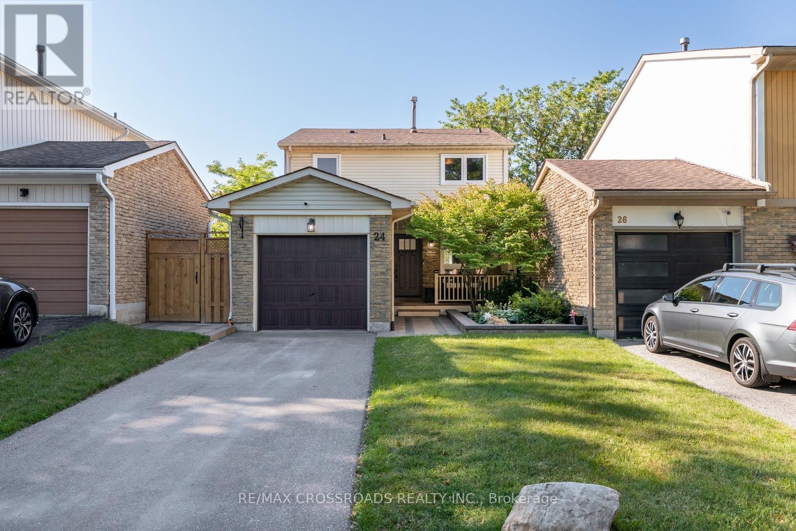 24 Harrison Court, Whitby, Ontario  L1N 6E2 - Photo 2 - E13632594