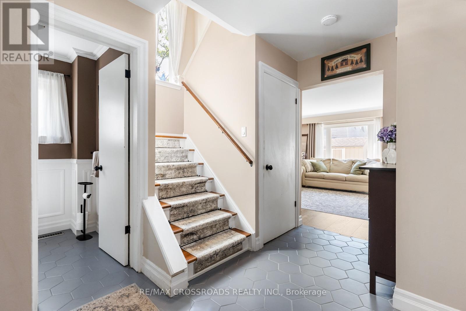 24 Harrison Court, Whitby, Ontario  L1N 6E2 - Photo 20 - E13632594