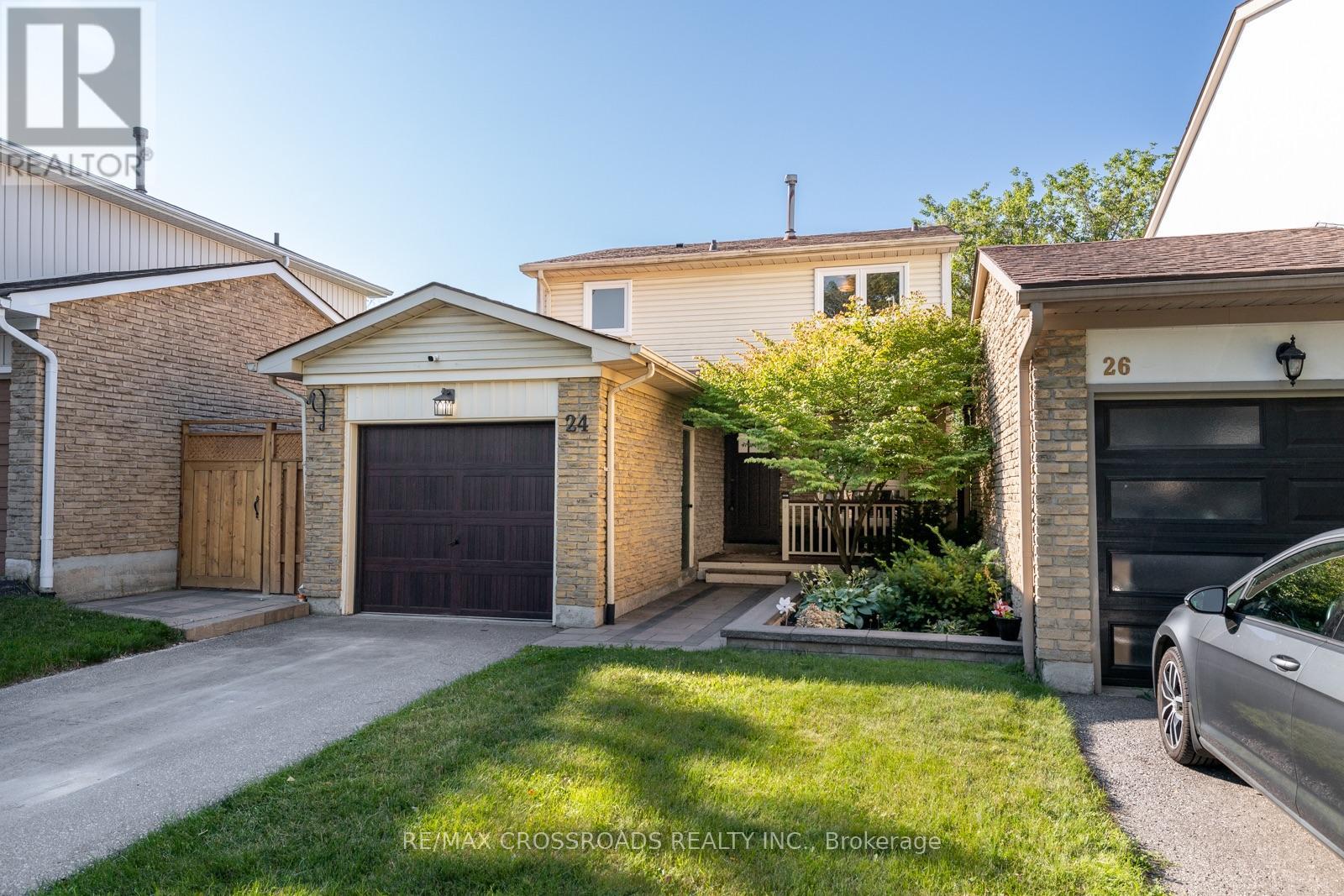 24 Harrison Court, Whitby, Ontario  L1N 6E2 - Photo 3 - E13632594