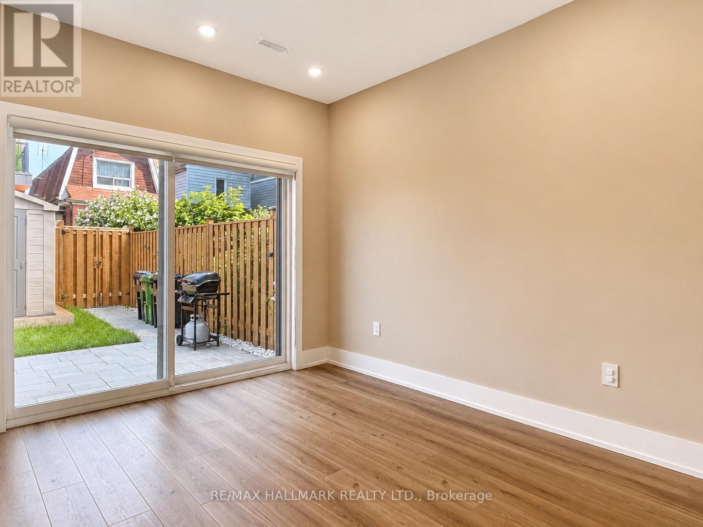 Unit L - 72 Jones Avenue, Toronto, Ontario  M4M 2Z8 - Photo 17 - E13632624