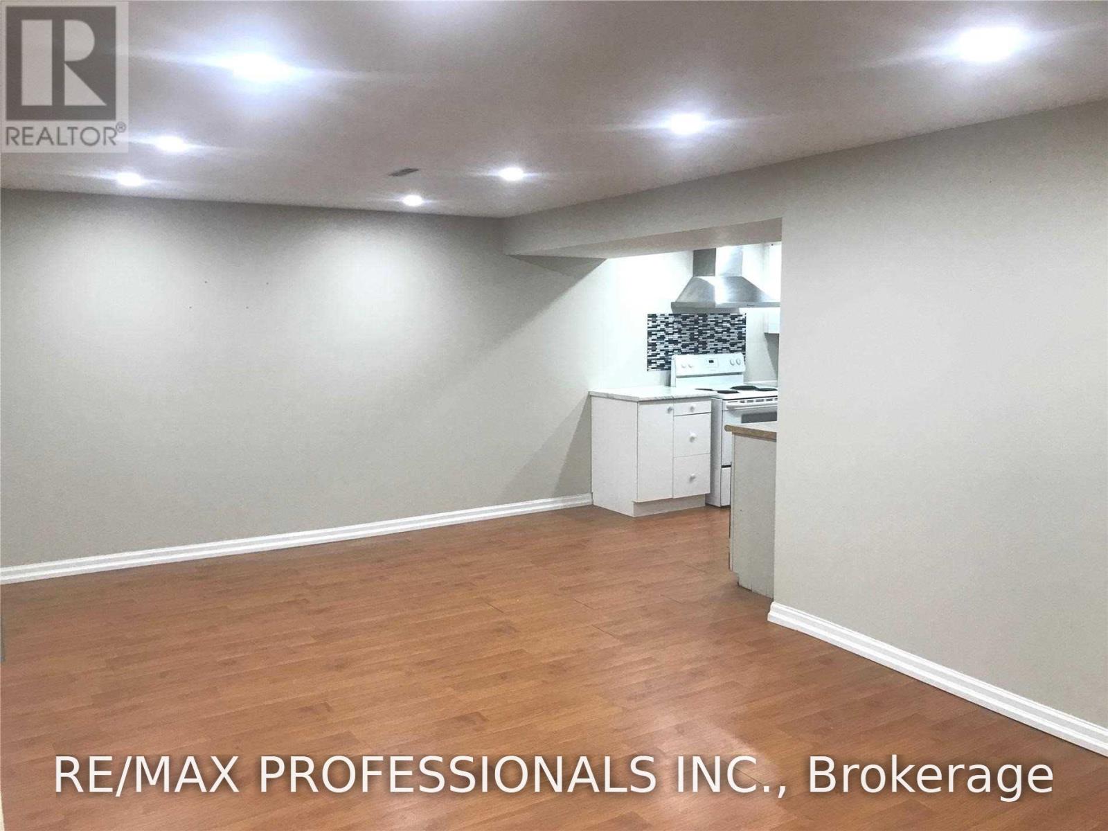 Bsmt - 1582 Otterby Road, Mississauga, Ontario L4X 1W7 - Photo 10 - W13632592